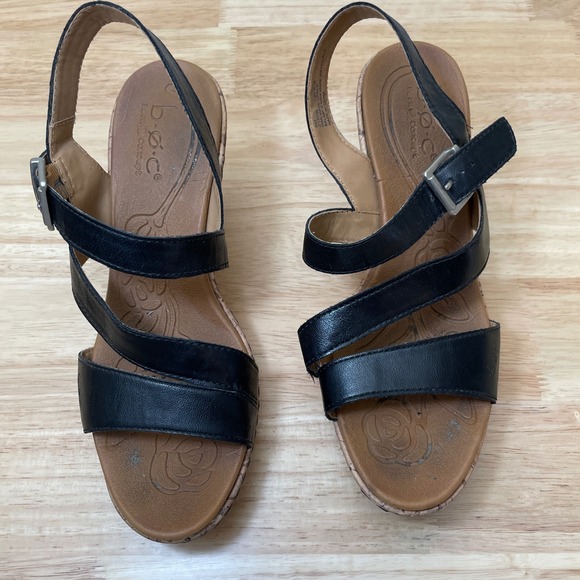 b.o.c Born Concepts Black Leather Cork Wedge Sandals Women's Size 8M - Picture 2 of 10